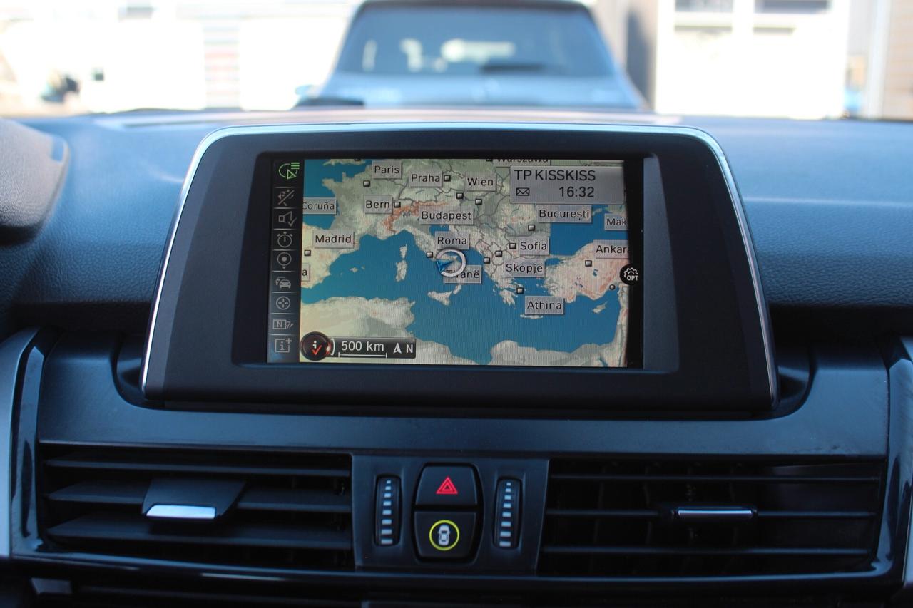 Bmw 216 218d Active Tourer Advantage