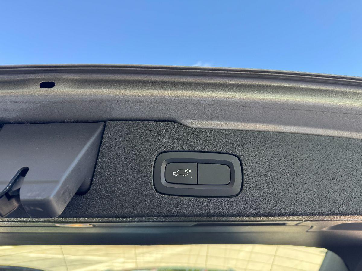 VOLVO - V60 - D3 Geartronic Inscription AUTOCARRO N1