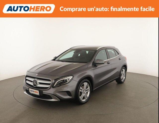 MERCEDES-BENZ GLA 200 d Automatic Premium