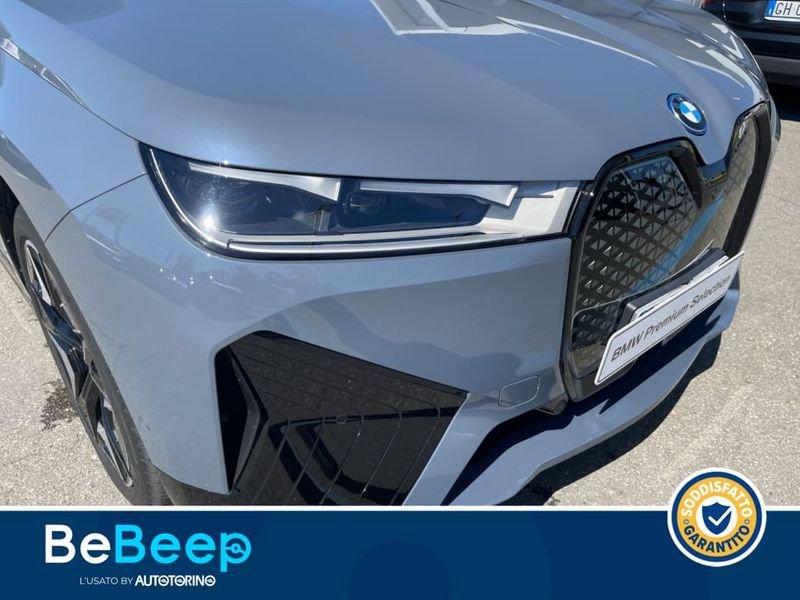BMW iX XDRIVE40 PACCHETTO SPORTIVO