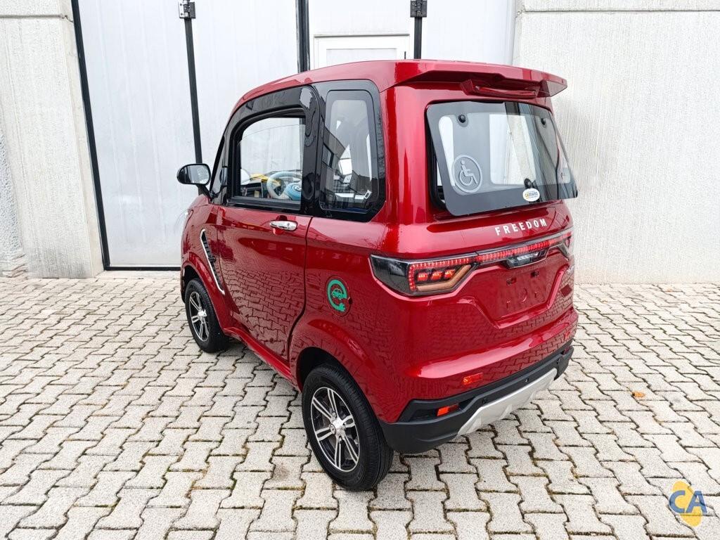 FREEDOM SETTE - Minicar Senza Patente