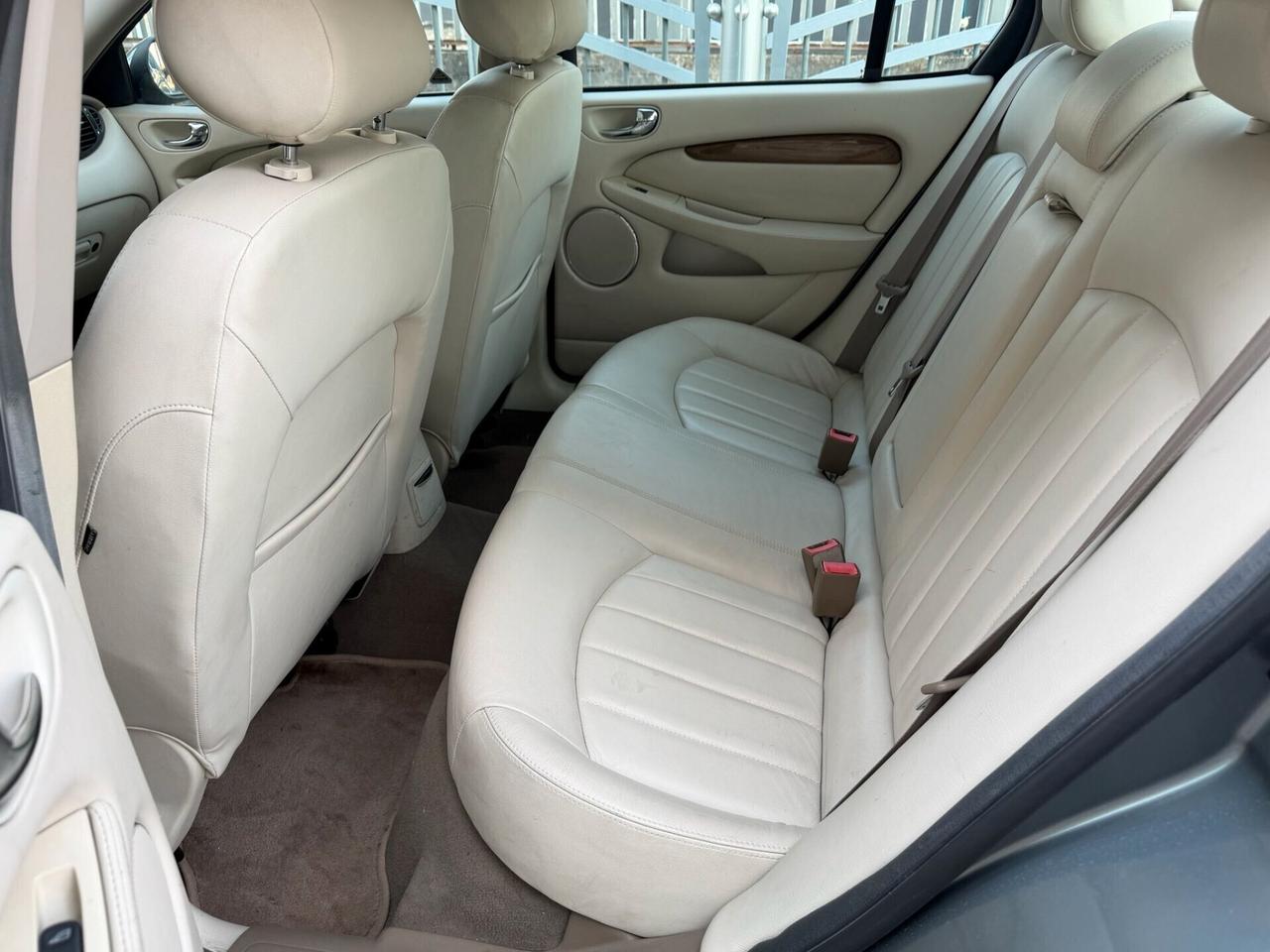 Jaguar X-Type 2.5 V6 24V cat Executive 4X4 - GPL