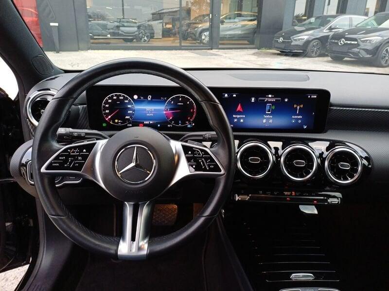 Mercedes-Benz Classe A A 180 d Progressive Advanced