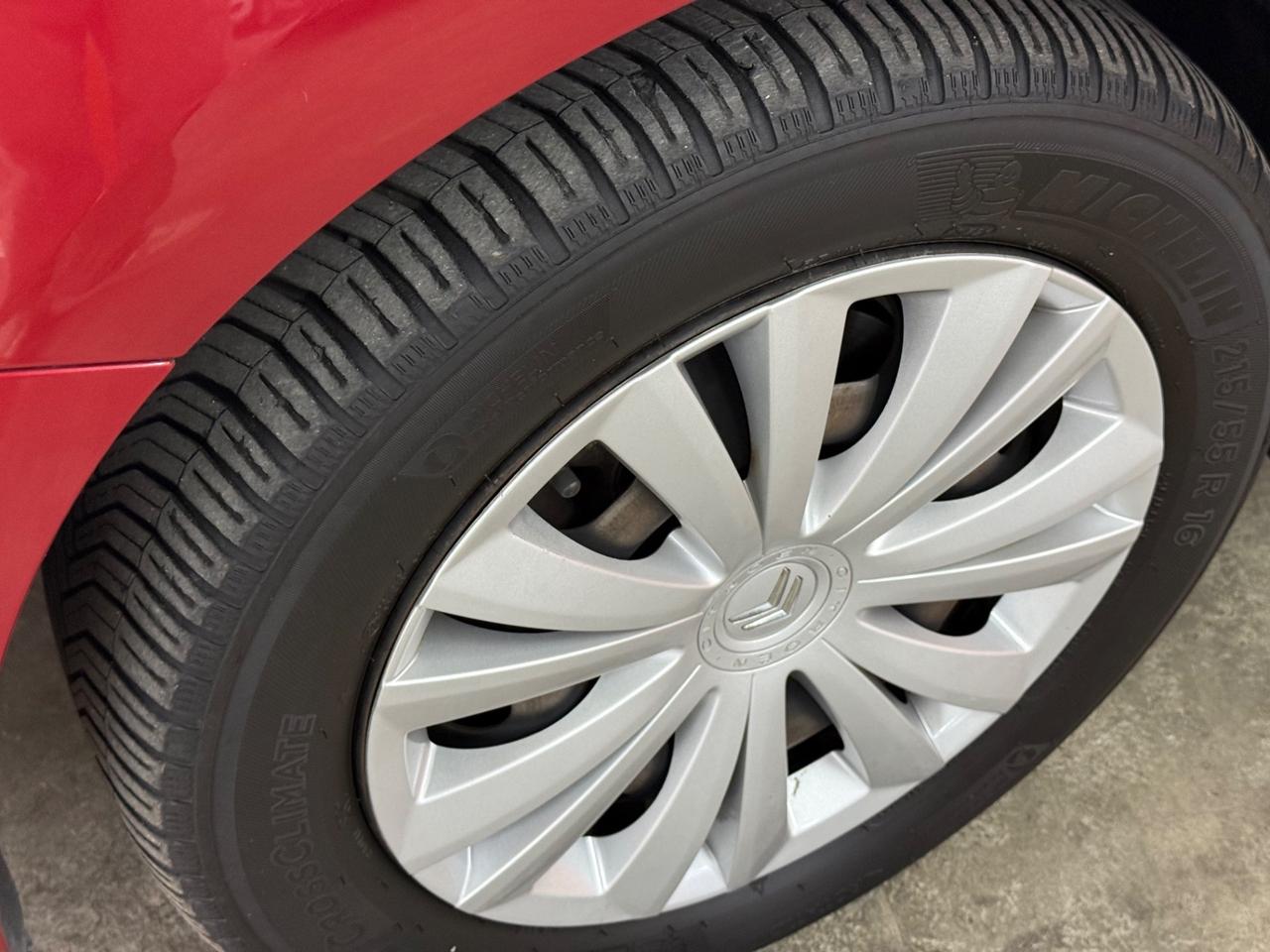 Citroen C4 Picasso 1.8 Elegance GPL