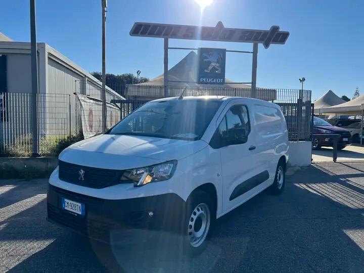 Peugeot Partner e-Partner motore elettrico 136 CV L2H1 Furgone Premium