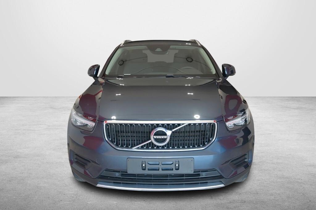 VOLVO XC40 1.5 T2 129CV 6M. MOMENTUM PRO ( FARI LED - COCKPIT - CRUISE - NAVI - MIRROR - PDC - TELECAMERA POST. - CERCHI 18 ) KM 31000