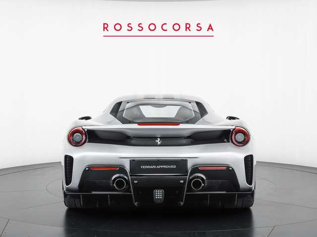 Ferrari 488 Pista