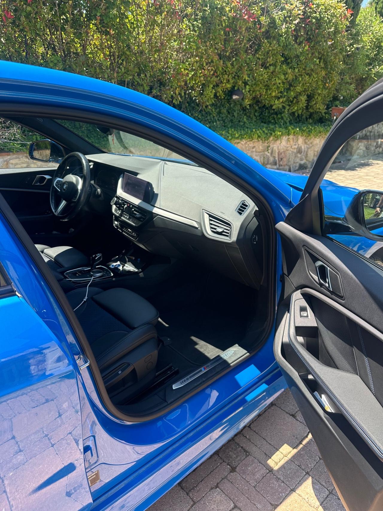 Bmw 116 116d 5p. Msport
