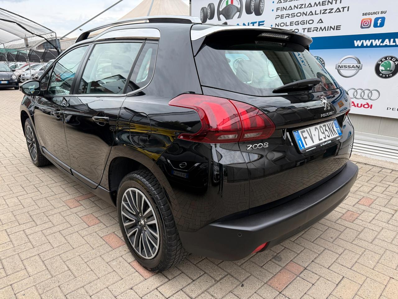 Peugeot 2008 PureTech 82 S&S Allure