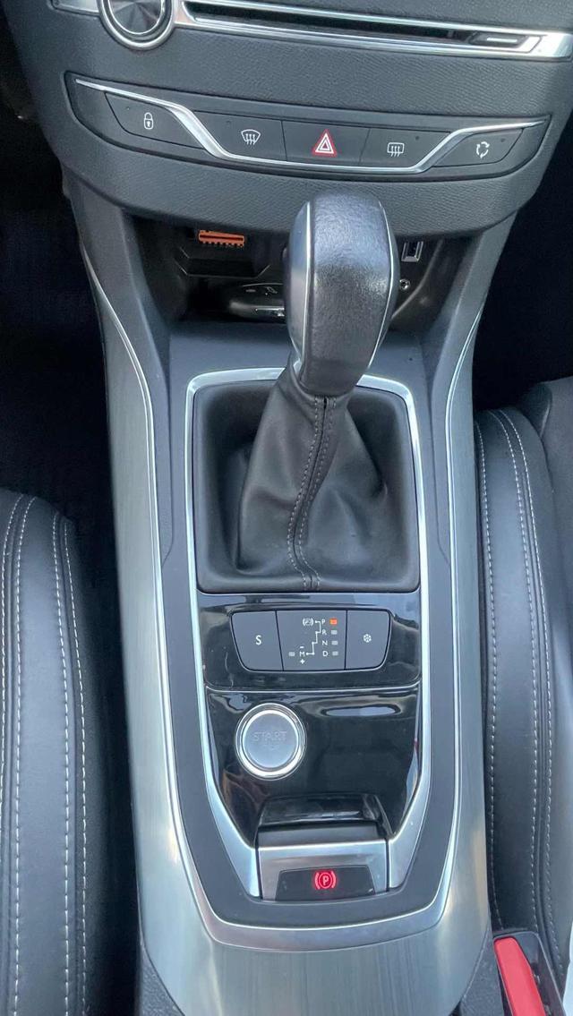 PEUGEOT 308 BlueHDi 120 S&S Allure