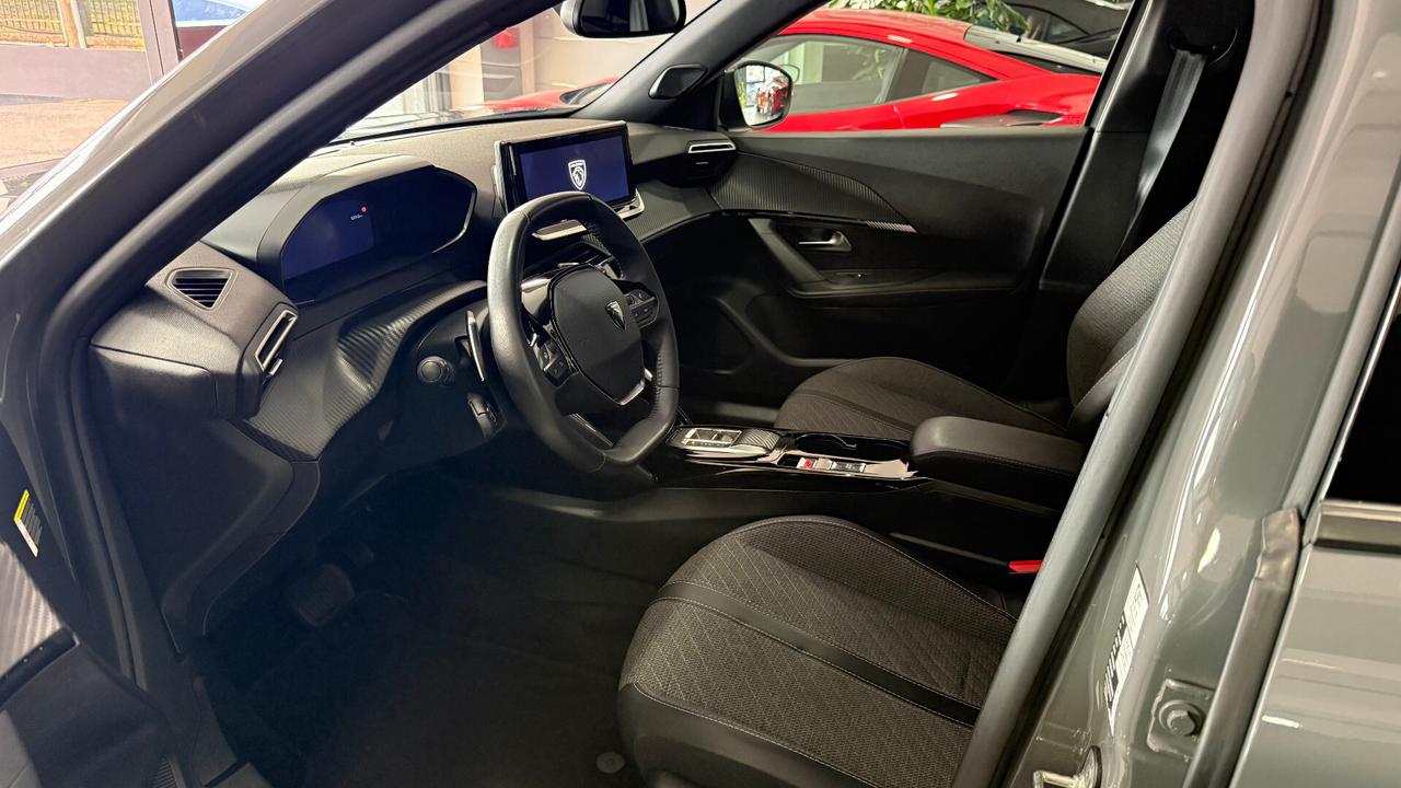 Peugeot 2008 BlueHDi 130 S&S EAT8 Allure