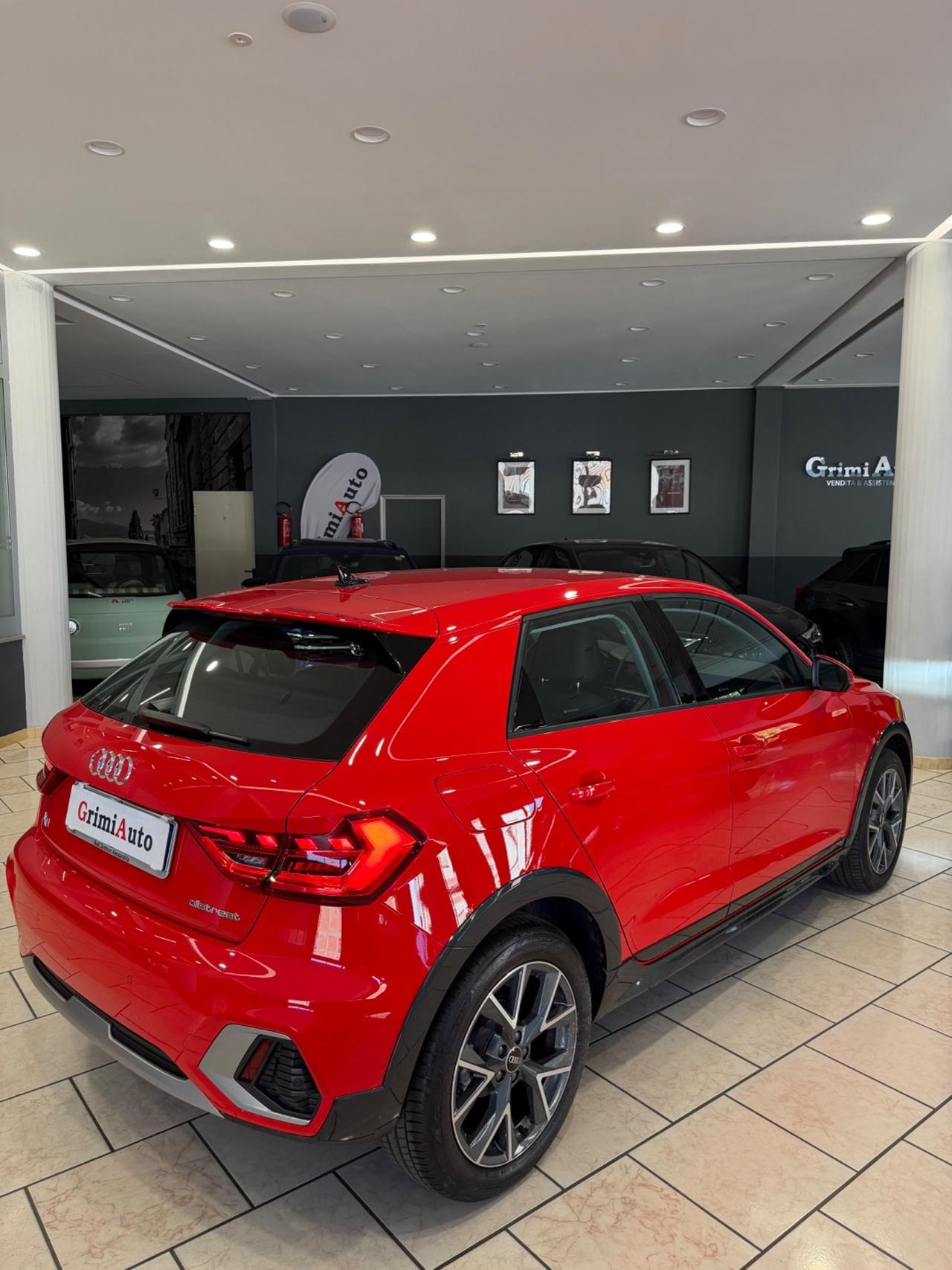 Audi A1 allstreet 30 TFSI Identity Contrast
