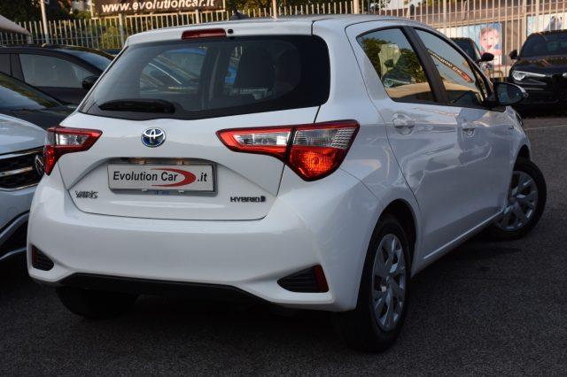 TOYOTA Yaris 1.5 Hybrid 5 porte Business