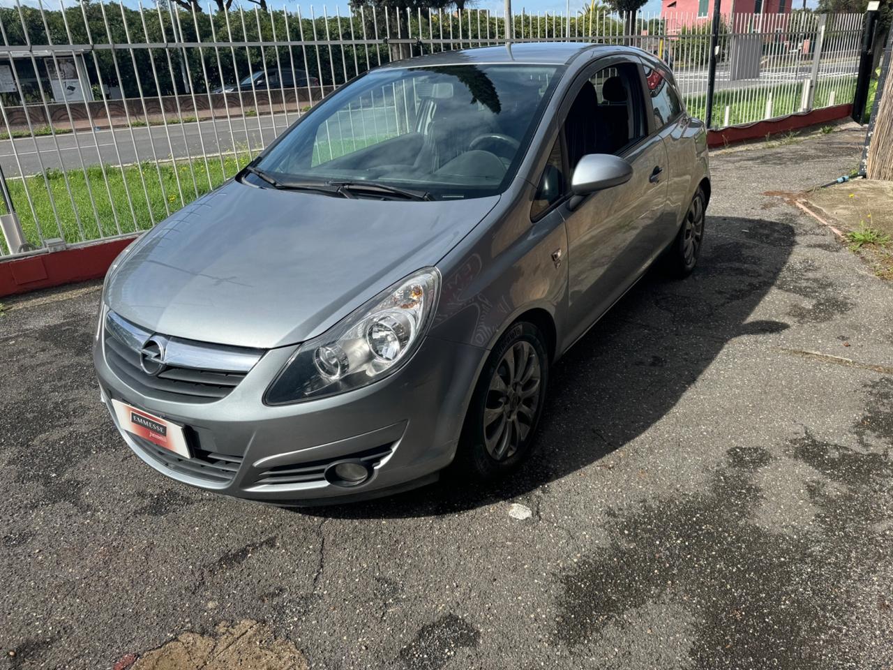 Opel Corsa 1.2 GPL NUOVO - POCHI KM - 2010