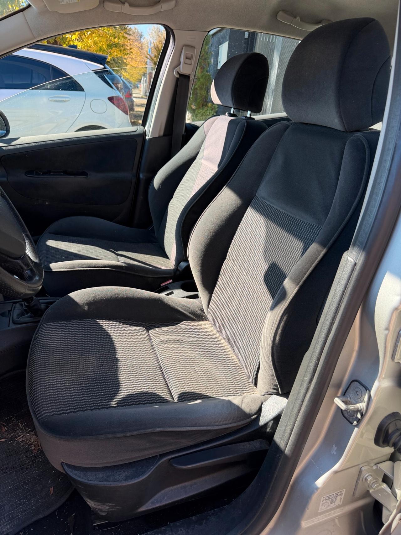 Peugeot 207 1.4 HDi 70CV 5p. XS