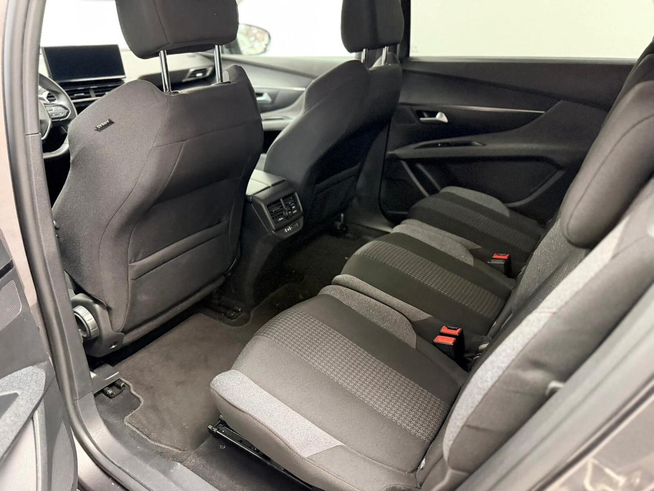 Peugeot 5008 BlueHDi 130 S&S EAT8 Active Pack