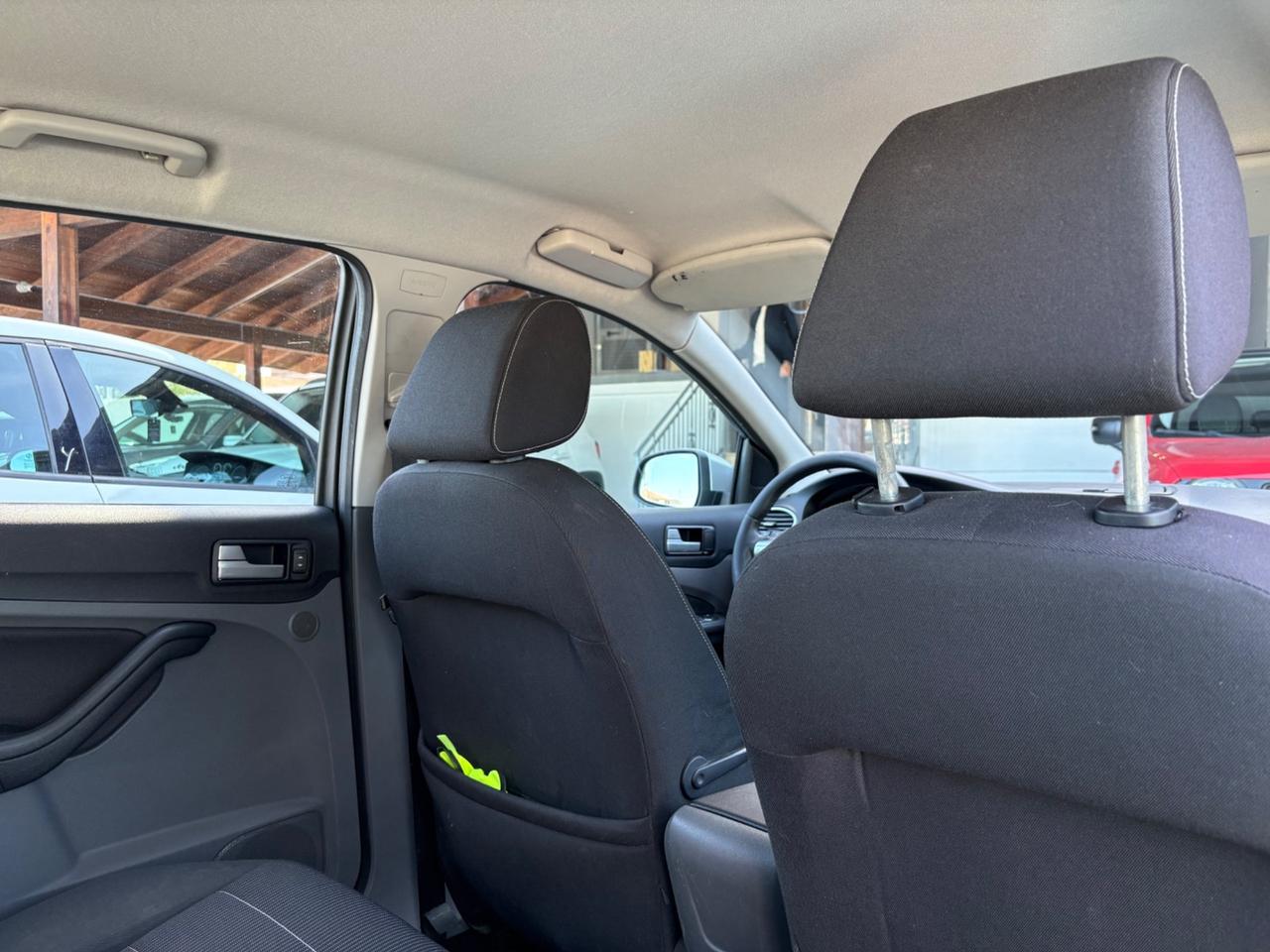 Ford Focus 1.6 gpl titanium