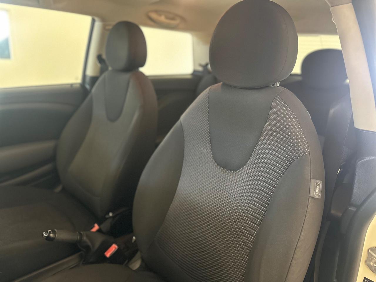 Mini 1.6 16V Cooper D NEOPATENTATI