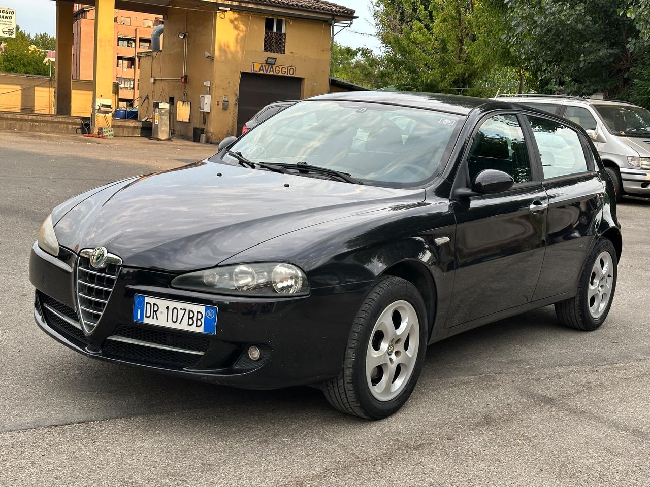 Alfa Romeo 147 1.6 16V TS 5 porte Distinctive Gpl