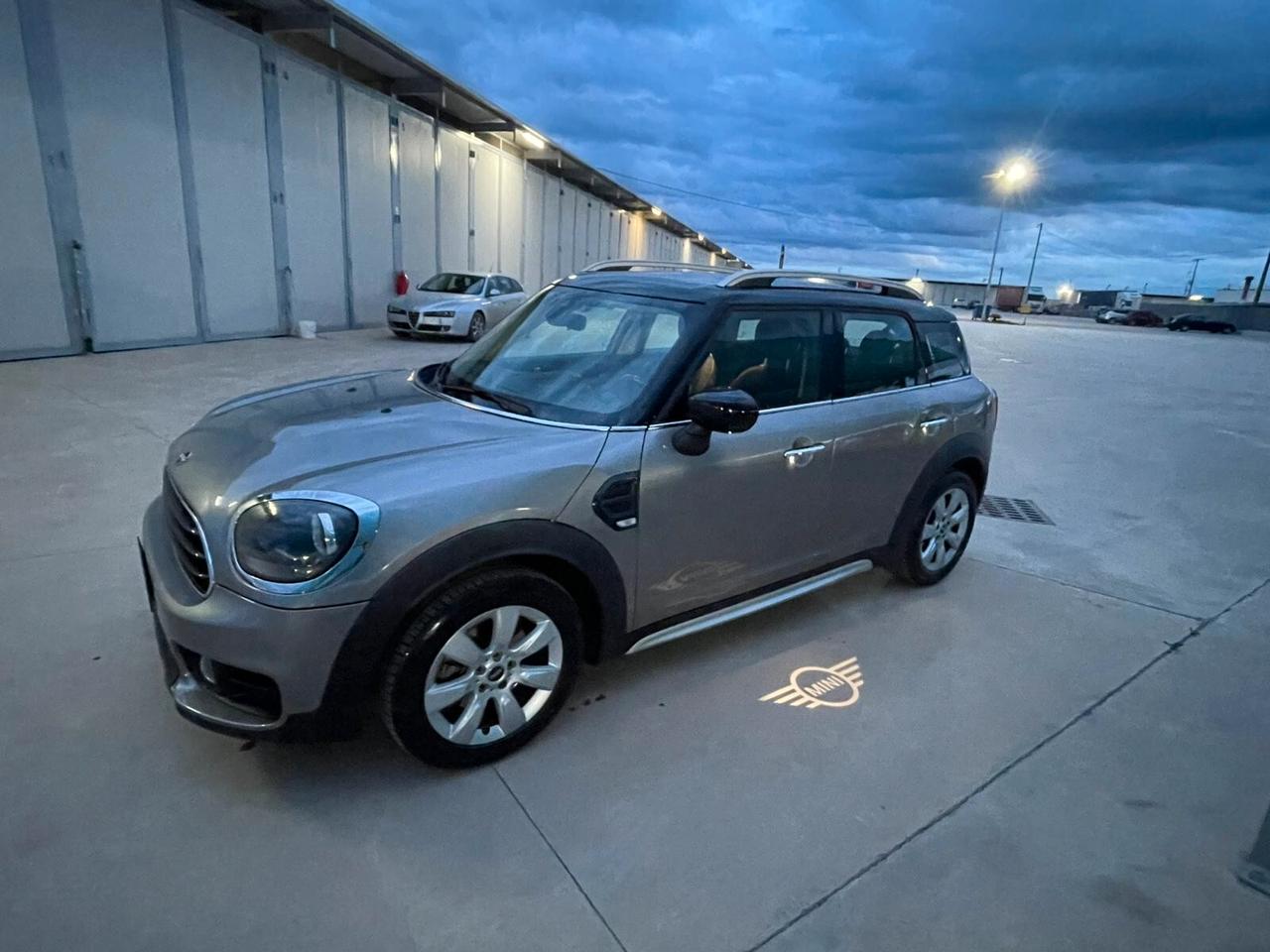 Mini Cooper D Countryman 2.0 Business Automatica