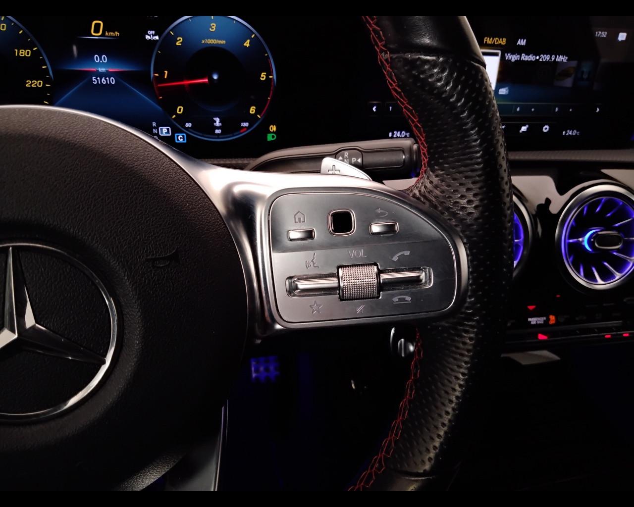 Mercedes-Benz Classe A - W177 2018 - A 180 d Premium auto