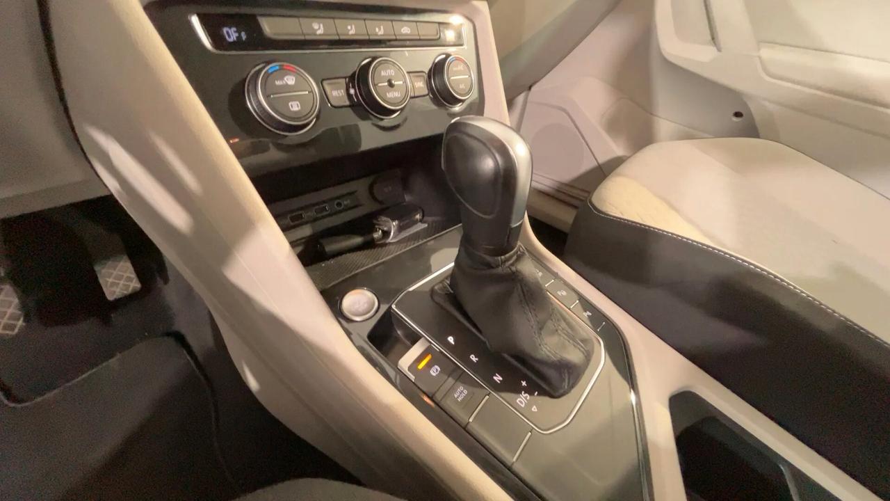 Volkswagen Tiguan 2.0 TDI SCR DSG Business BlueMotion Technology