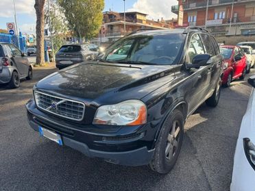 VOLVO XC90 2.4 D5 185 CV aut. AWD Executive *GANCIO TRAINO*