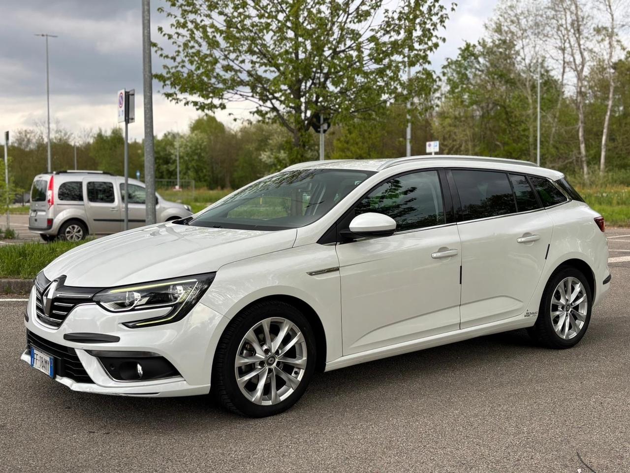 Renault Megane Mégane Sporter dCi 8V 110 *Aitomatik*
