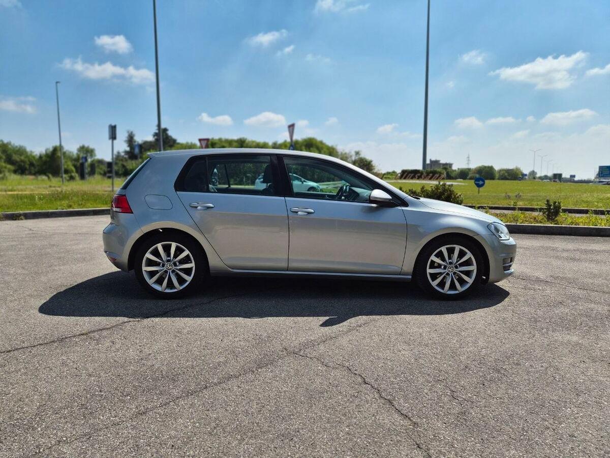 Volkswagen Golf 1.6 tdi Highline 5p