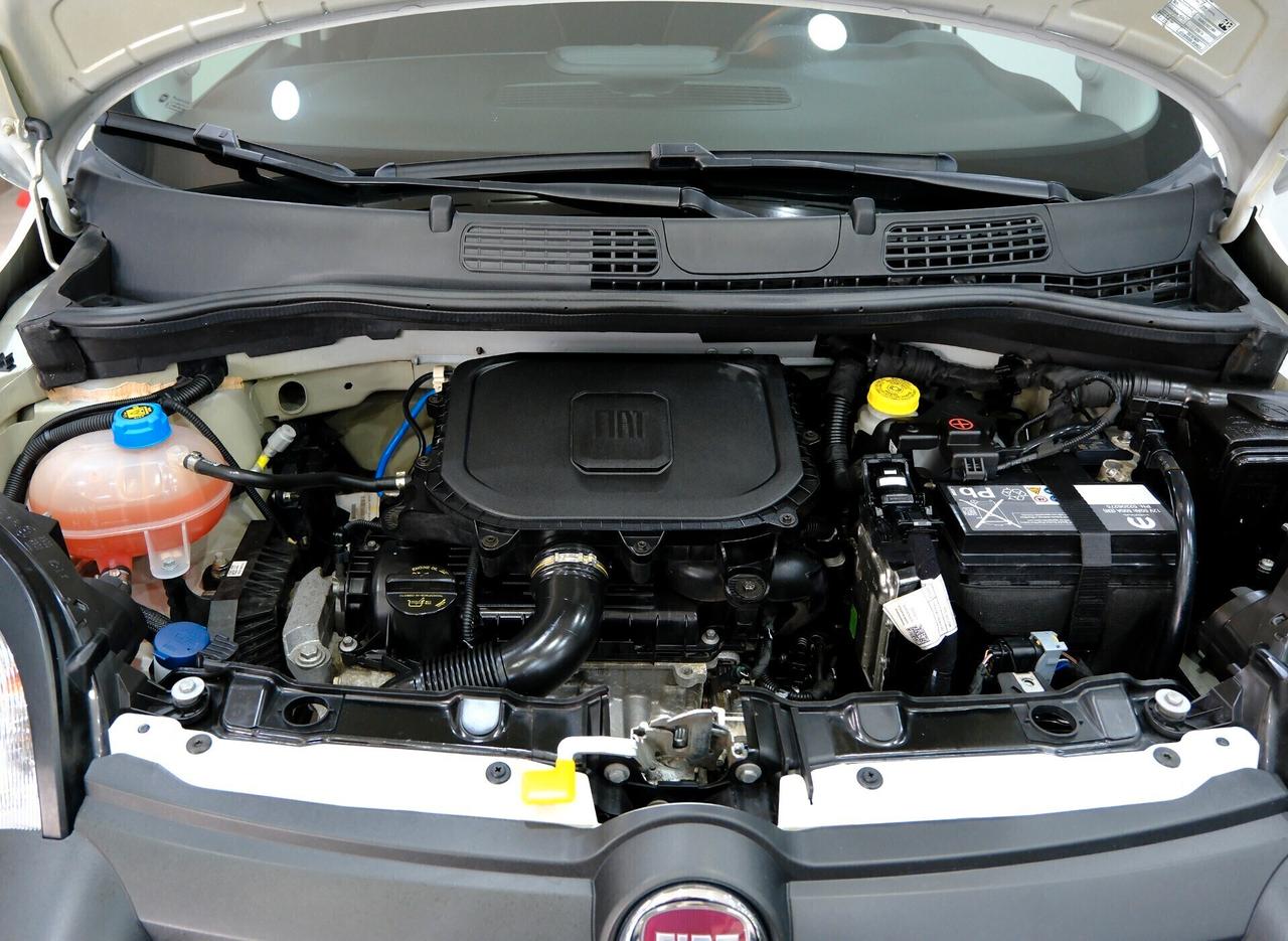 Fiat Panda Cross 70cv HYBRID CARPLAY