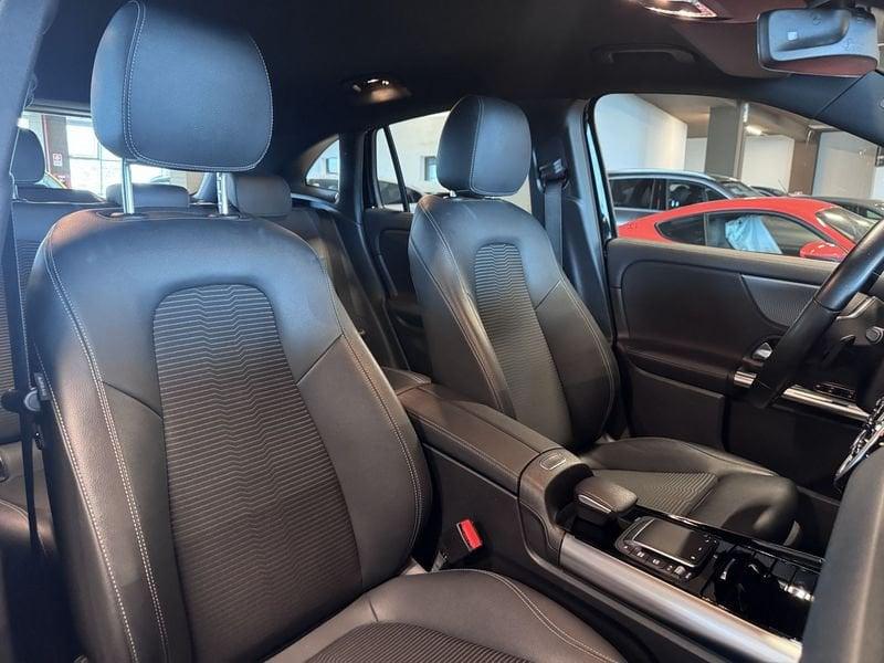 Mercedes-Benz GLA GLA 200 d Sport auto