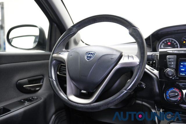 LANCIA Ypsilon 1.2 69 CV 5 PORTE S&S GOLD NEOPATENTATI
