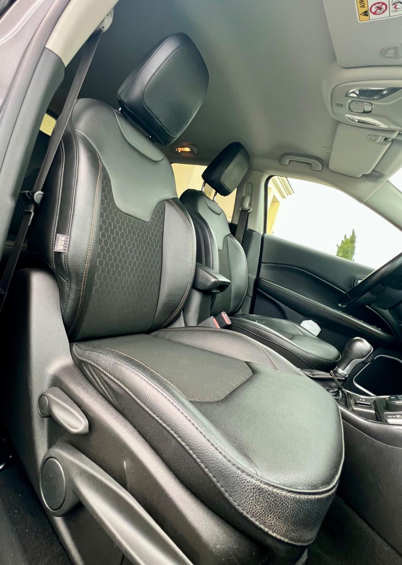 Jeep Compass 4x4 Limited Acc.Permute