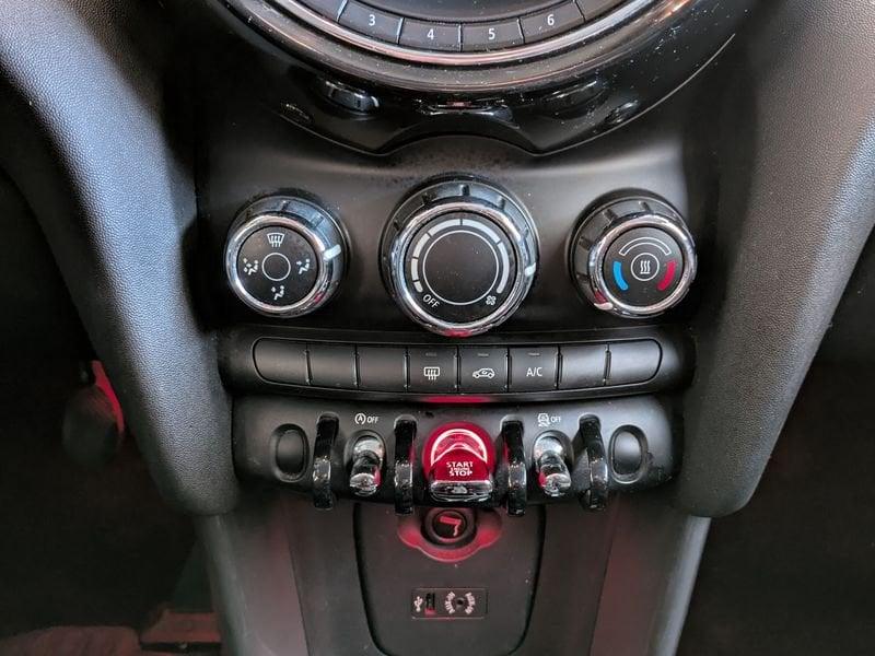 MINI Mini 5 porte (F55) MINI COOPER D 5 PORTE