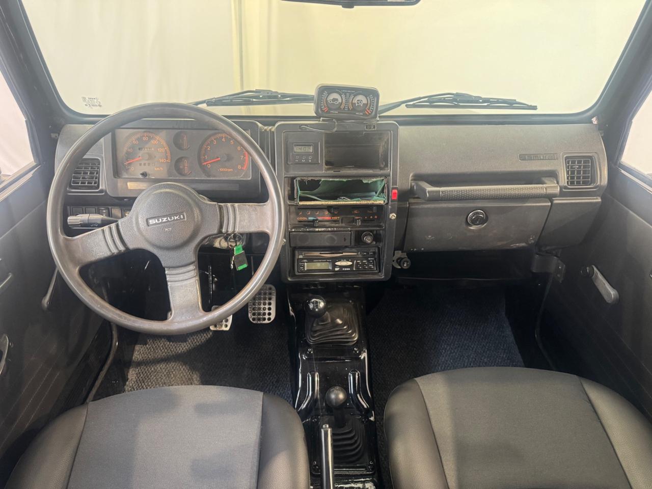 Suzuki SJ Samurai SJ413 Cabriolet De Luxe