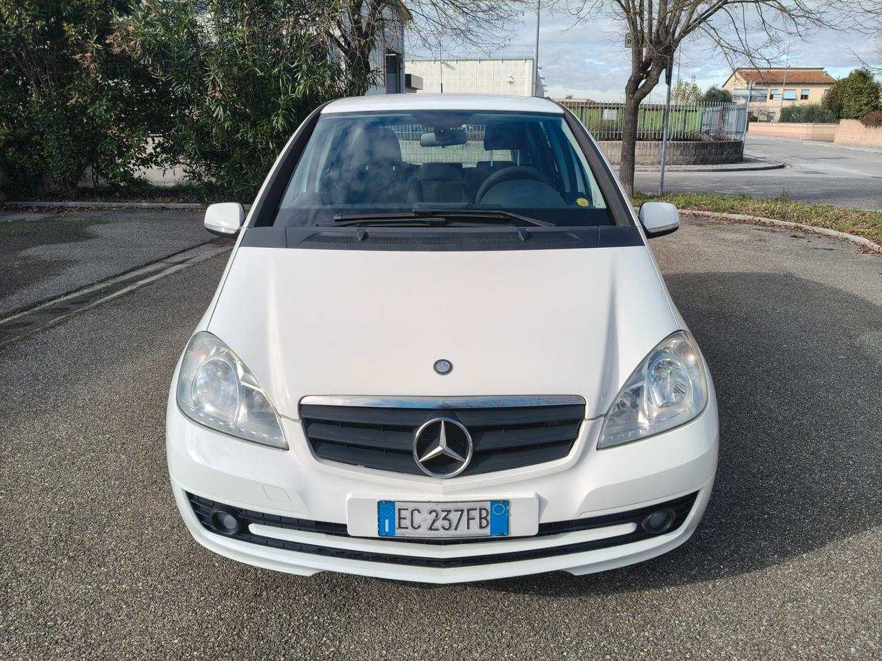 Mercedes classe A 160 SOLAMENTE 83.000 KM