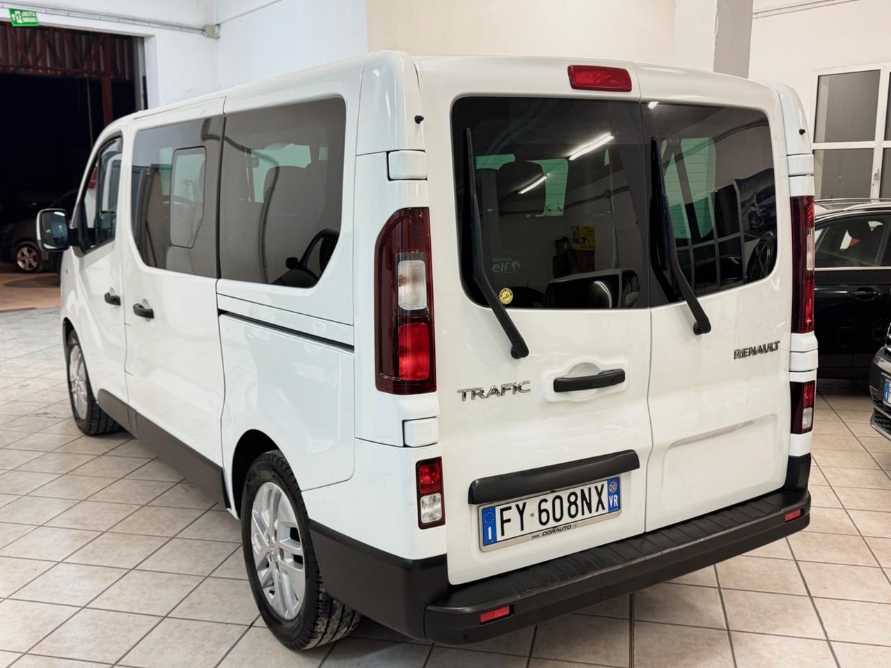 Renault Trafic 2.0 dCi 145CV 9 Posti Restyiling