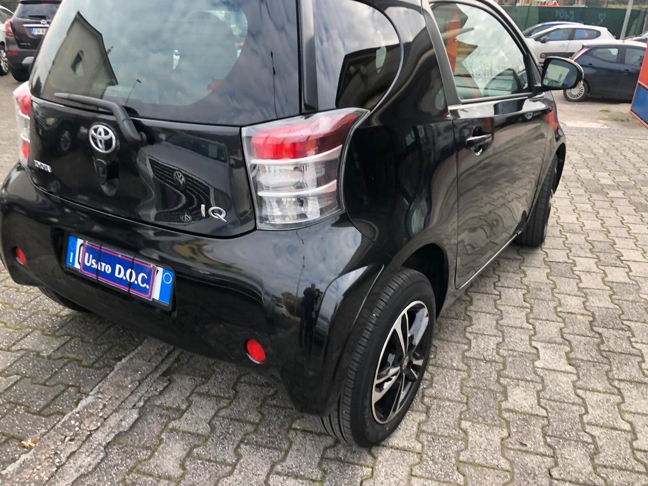 Toyota iQ 1.0 Multidrive ADATTA PER NEOPATENTATI TENUTA "MANIACALMENTE" POSSIBILITA' DI GARANZIA EUROPEA FINO A 36 MESI!!!