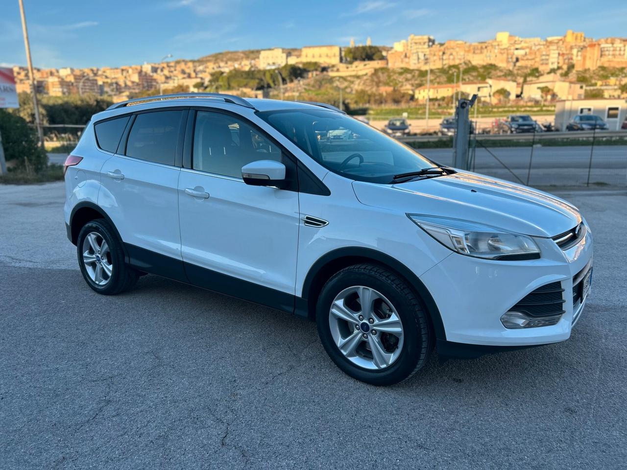 Ford Kuga 2.0 TDCi 140 CV 2WD Titanium DPF