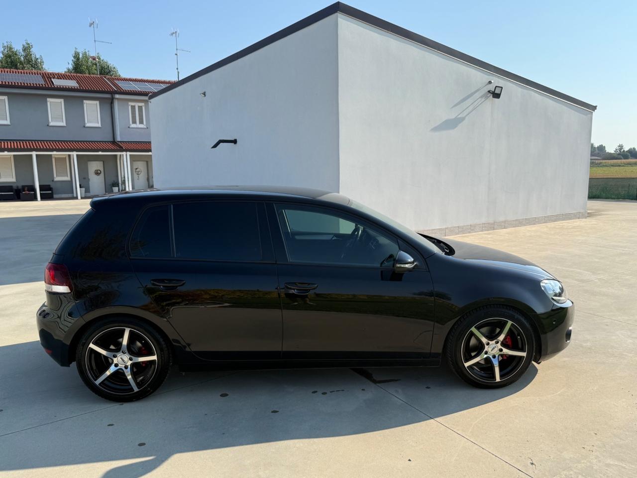 Volkswagen Golf 1.4 TSI Pari al nuovo