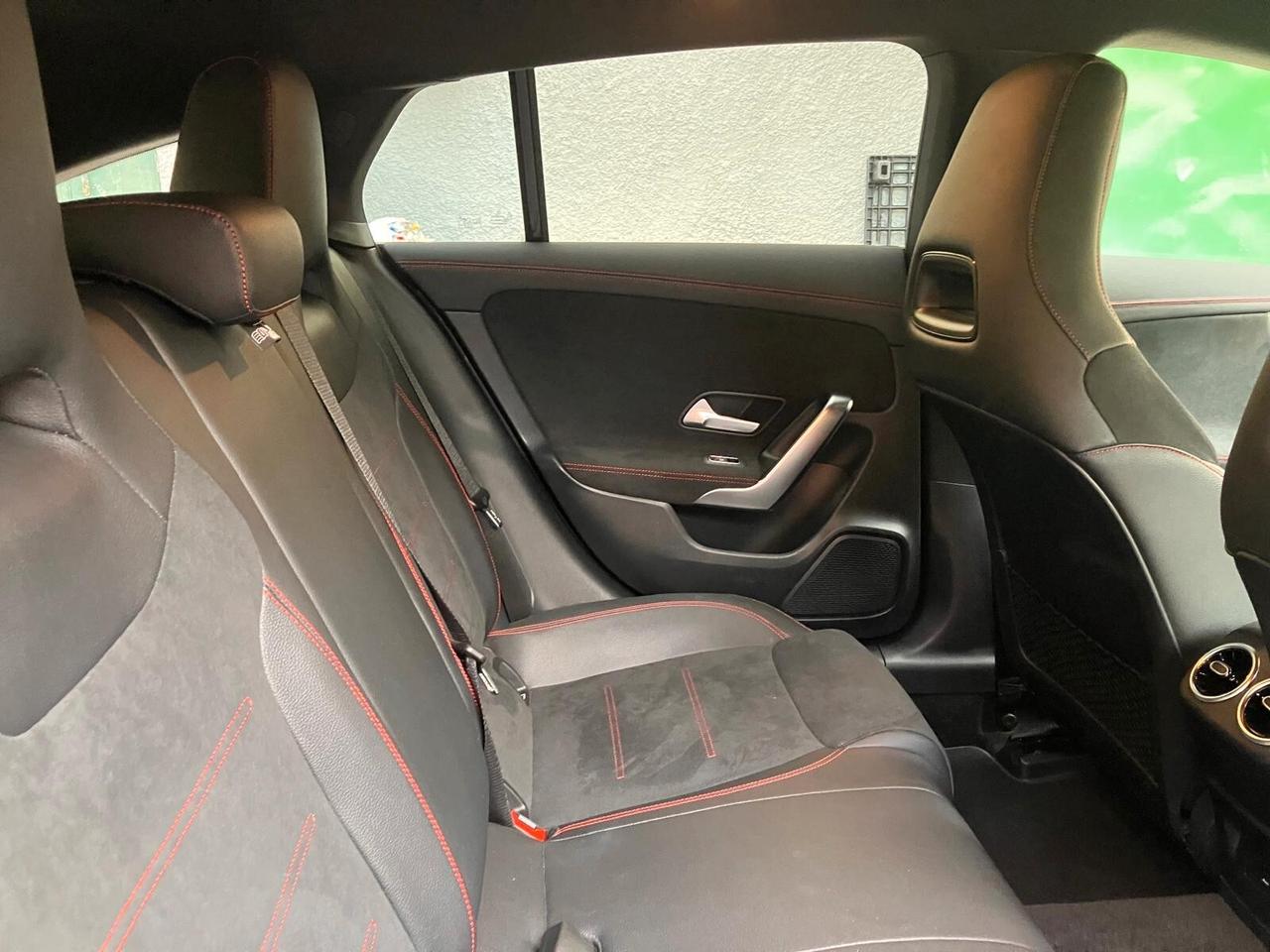 Mercedes-benz CLA 200 d Automatic Shooting Brake Premium con night pack unipro