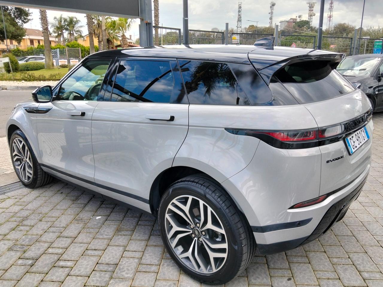 Land Rover Range Evoque 2.0D I4 163 CV R-Dynamic