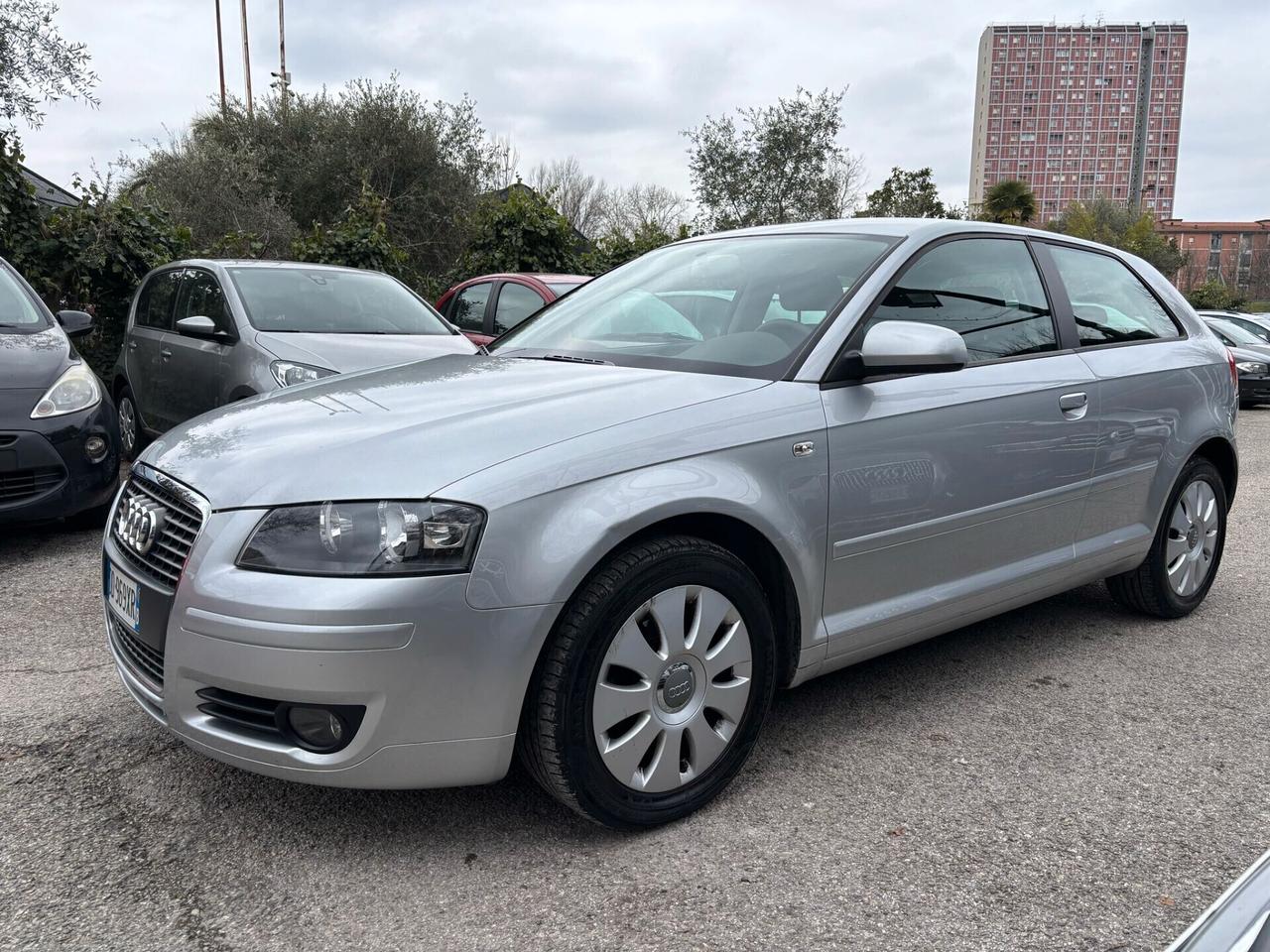 Audi A3 1.6 Benzina km 78000 OK Neopatentati