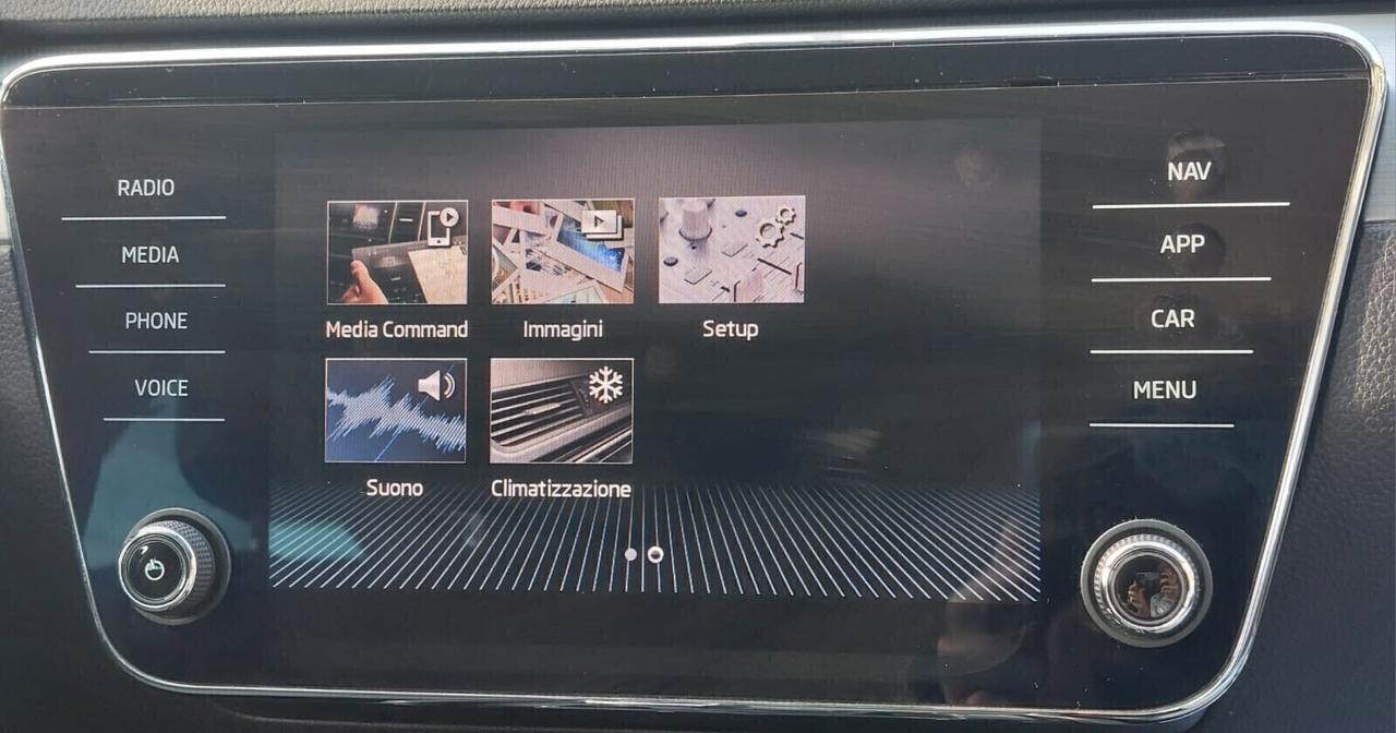 Skoda Superb 1.6 Cambio Automatico Neopatentati