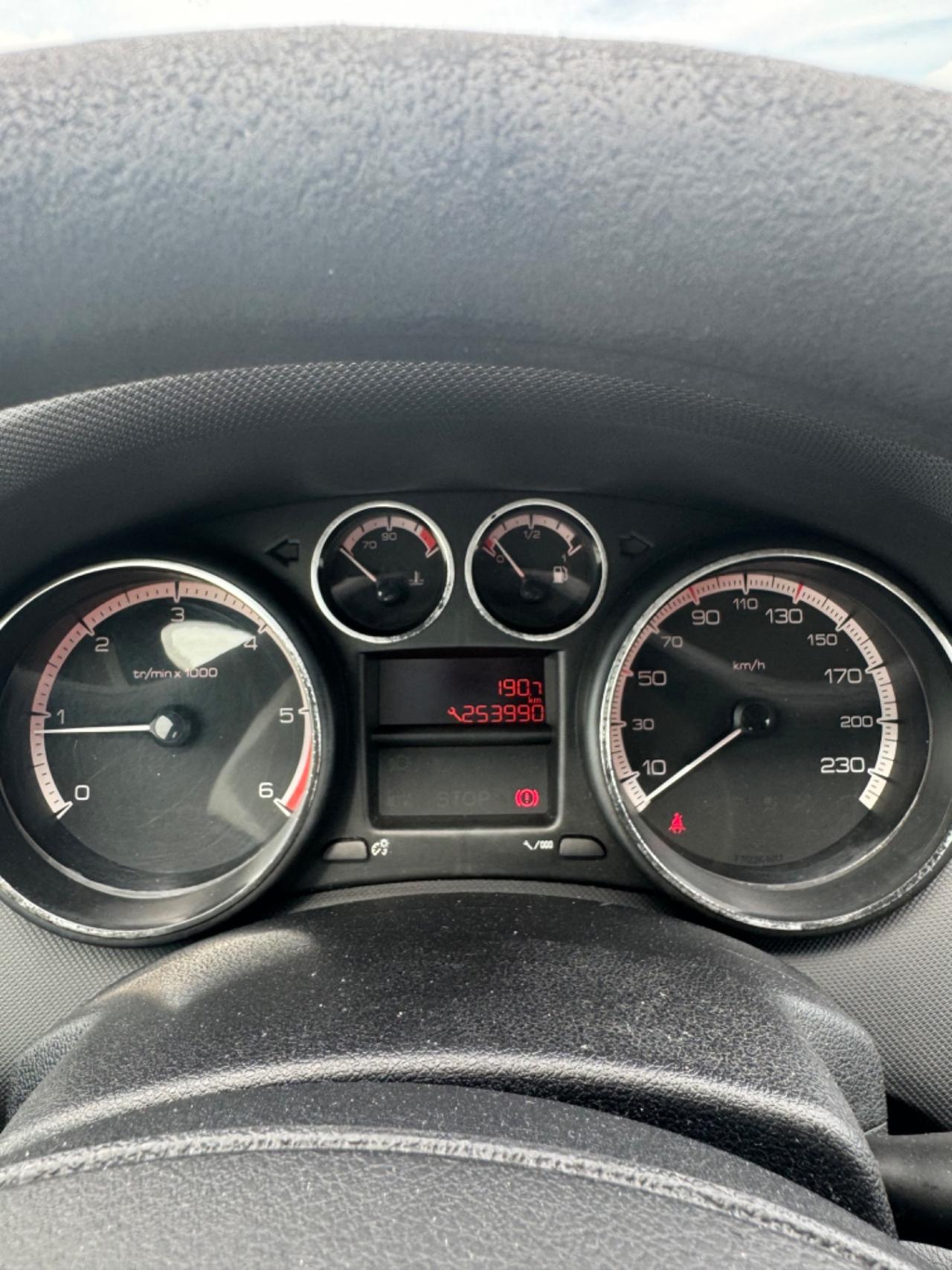 Peugeot 308 1.6 8V HDi 93CV 5p. Access