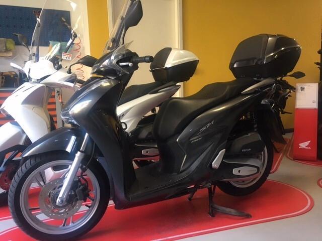 Honda SH 150 ABS + TCS