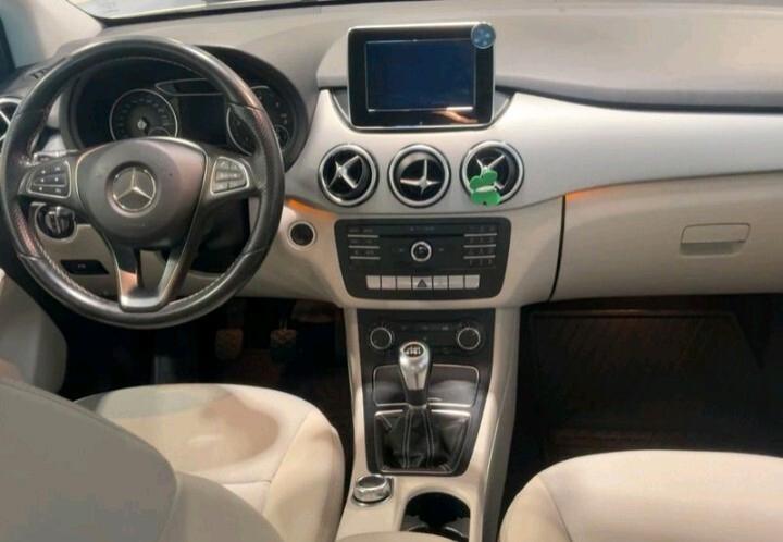 Mercedes-benz B 180 CDI Sport AMG LINE