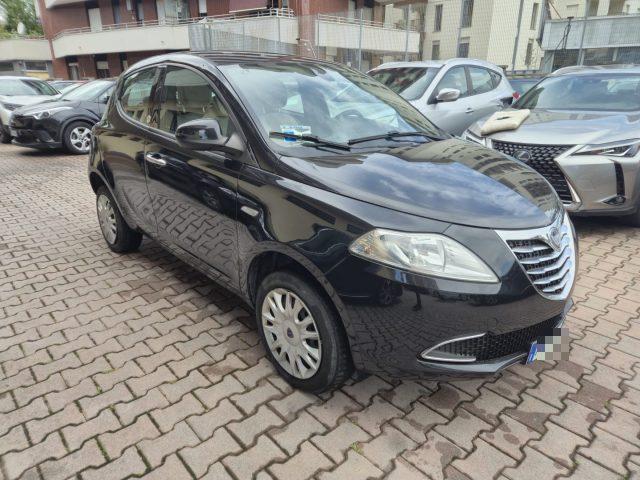 LANCIA Ypsilon 0.9 TwinAir 85 CV 5 porte Metano Ecochic Gold