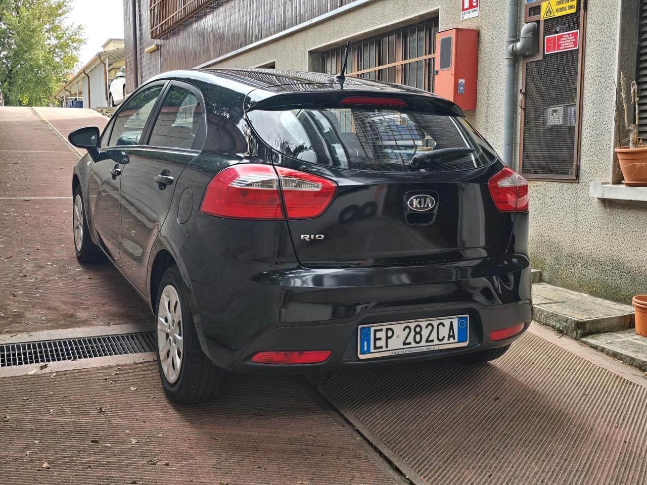 Kia Rio 1.2 CVVT 5p. EX - OK NEOPATENTATI