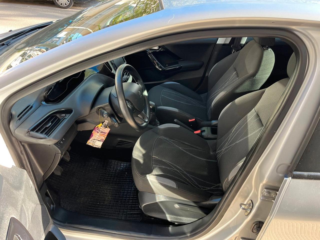 Peugeot 208 PureTech 82 5 porte Active